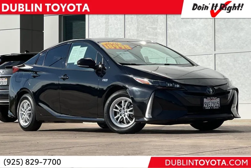 2020 Toyota Prius Prime XLE photo 1