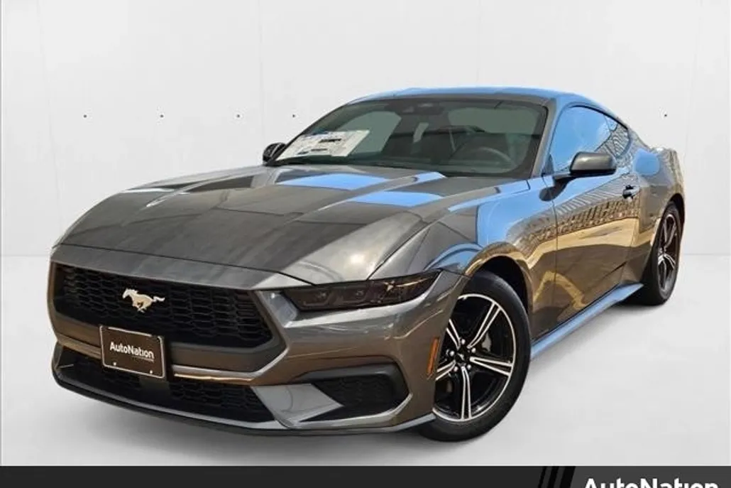 2025 Ford Mustang EcoBoost photo 1