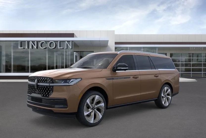 2025 Lincoln Navigator Black Label photo 1