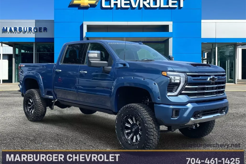 2025 Chevrolet Silverado 2500HD LTZ photo 1