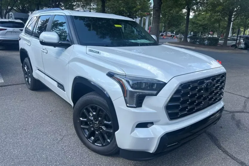 2026 Toyota Sequoia Platinum photo 1