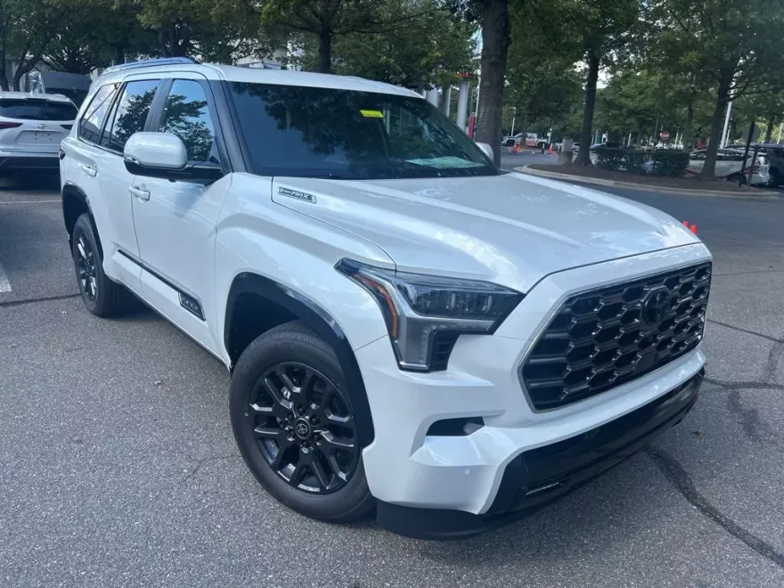 2026 Toyota Sequoia Platinum photo 1
