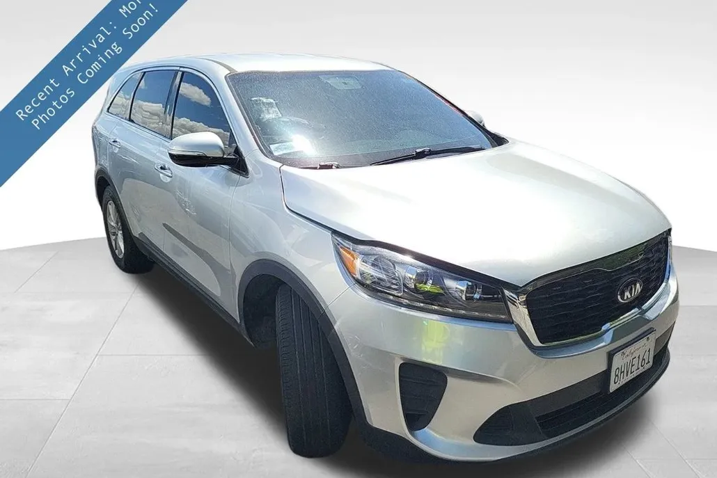 2019 Kia Sorento LX photo 1