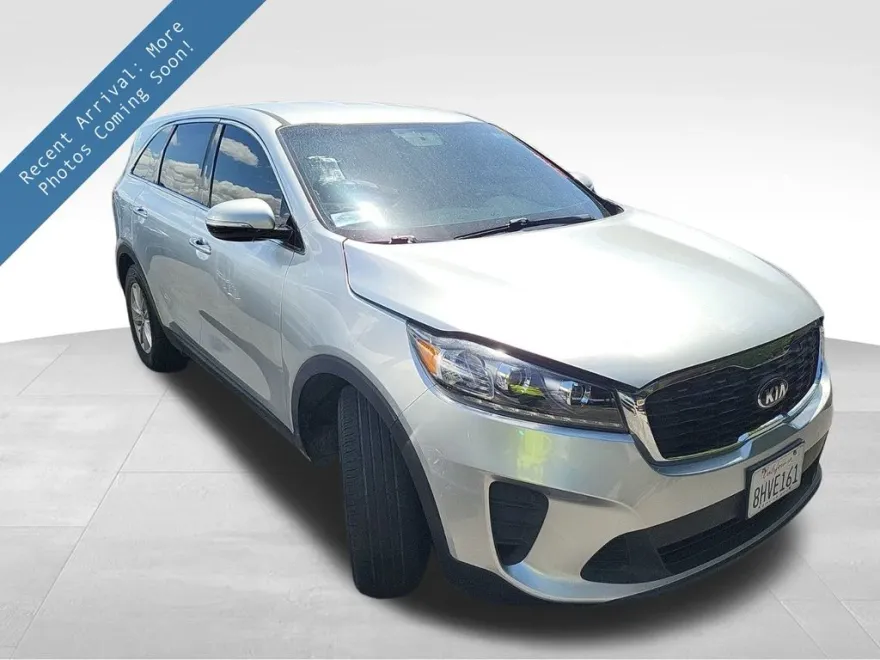 2019 Kia Sorento LX photo 1