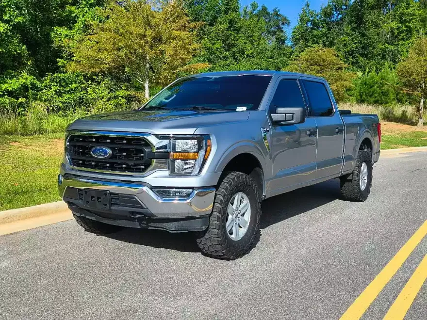 2023 Ford F-150 XLT photo 1