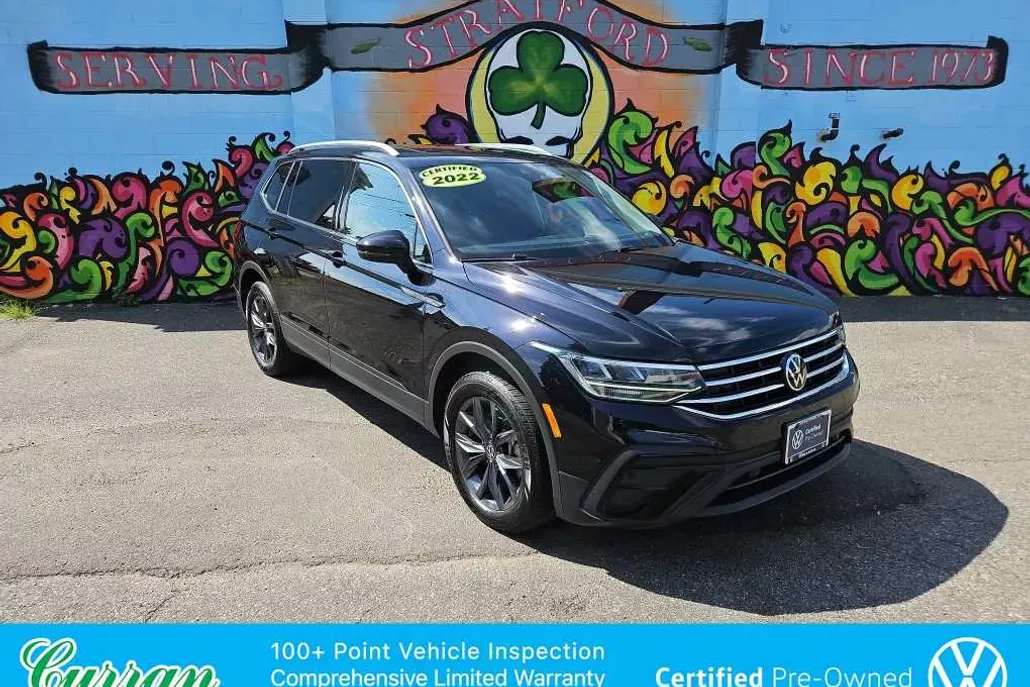 2022 Volkswagen Tiguan SE photo 1