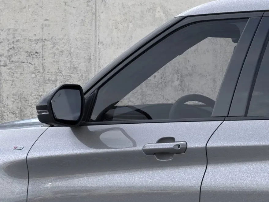 2025 Ford Explorer ST-Line photo 18
