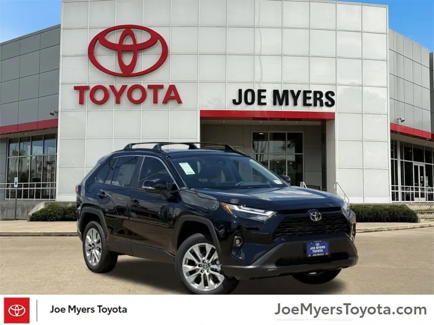 2025 Toyota RAV4 XLE Premium photo 1