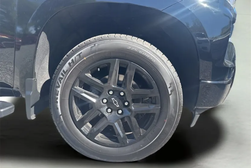 2022 Chevrolet Silverado 1500 RST photo 1