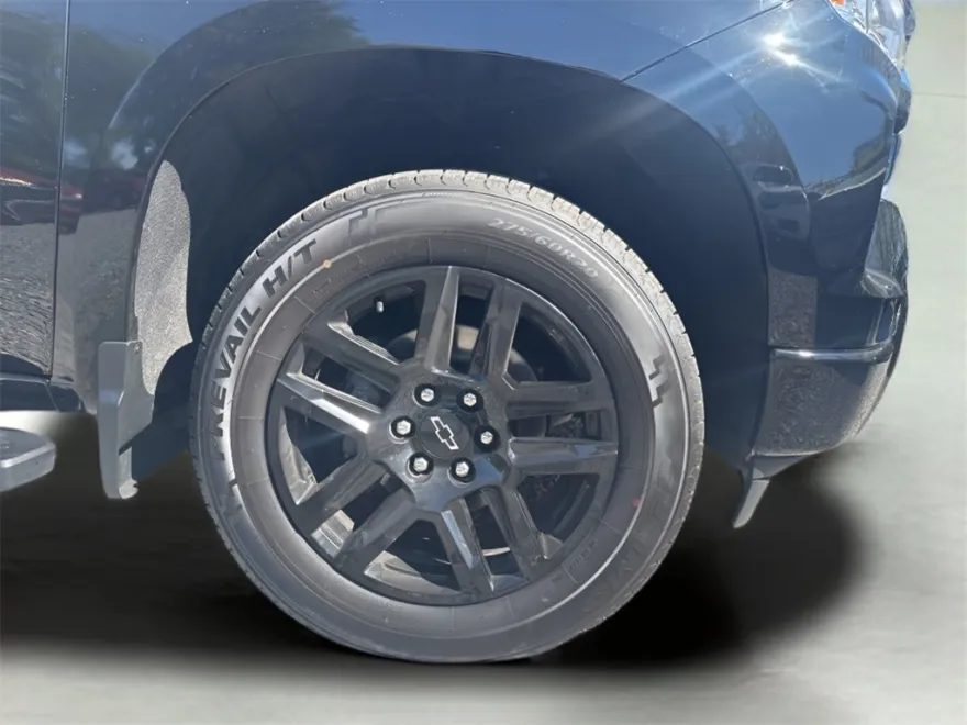 2022 Chevrolet Silverado 1500 RST photo 1