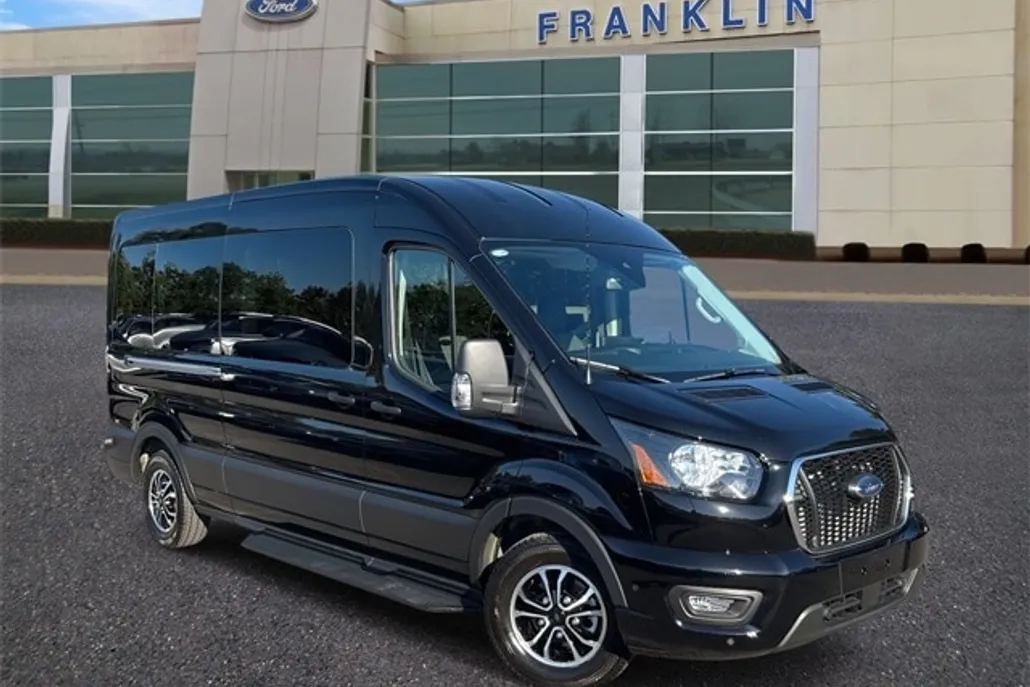 2025 Ford Transit Passenger Van XLT photo 1