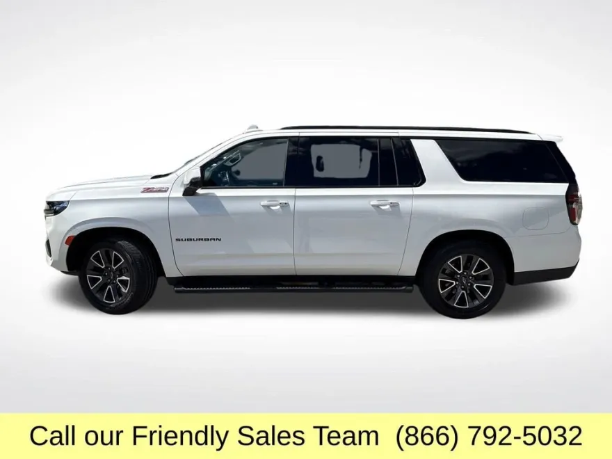 2021 Chevrolet Suburban Z71 photo 1