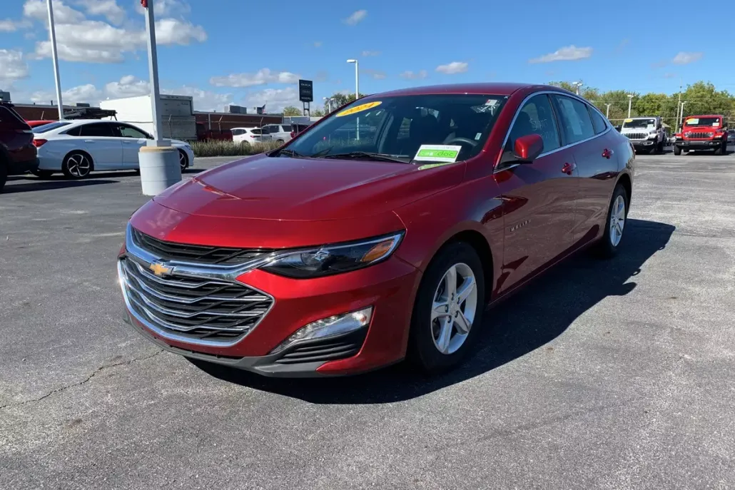 2024 Chevrolet Malibu 1LT photo 1