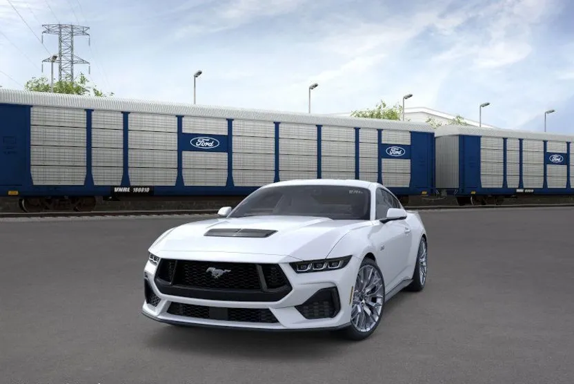 2025 Ford Mustang GT Premium photo 1