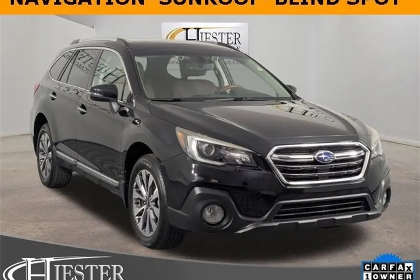 2018 Subaru Outback Touring photo 1