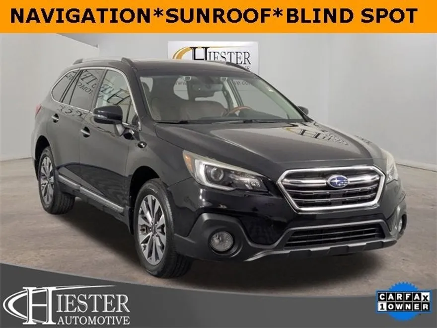 2018 Subaru Outback Touring photo 1