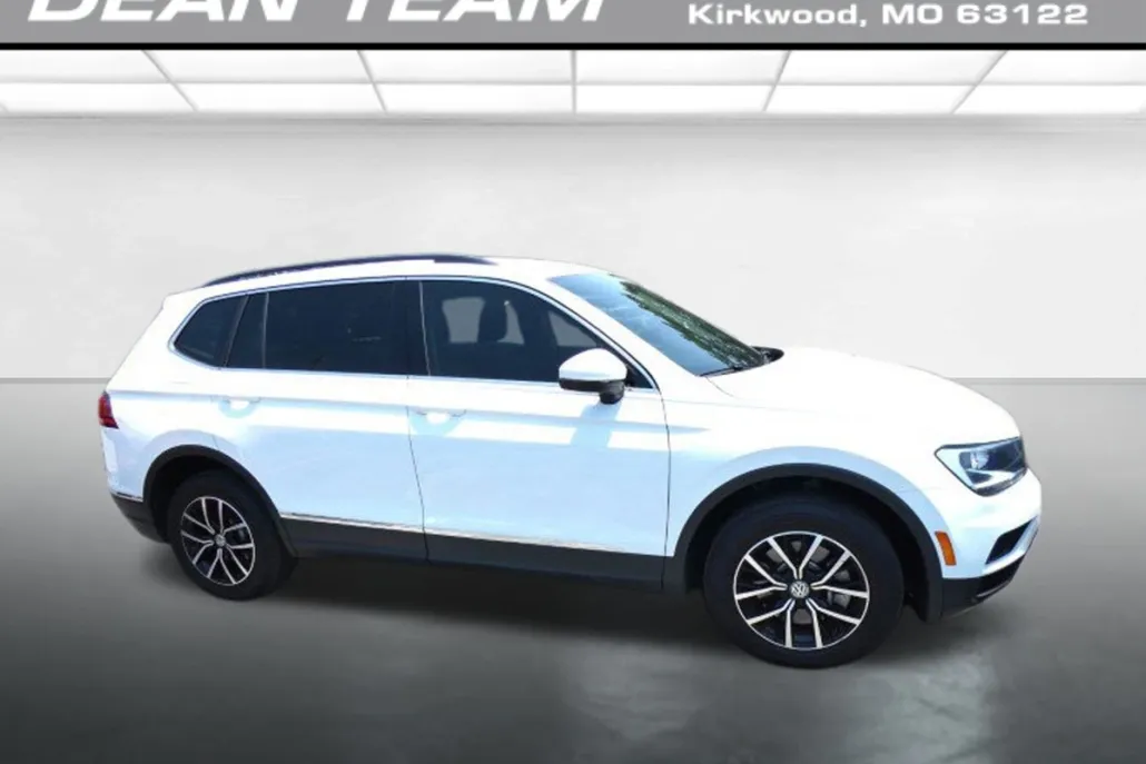 2021 Volkswagen Tiguan SE photo 1