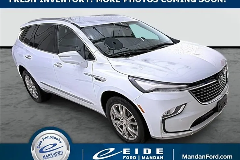 2022 Buick Enclave Premium photo 1