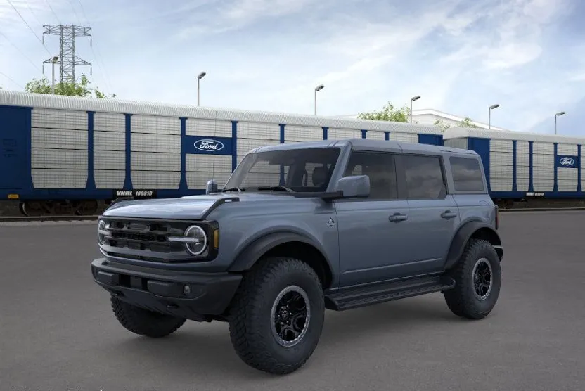 2025 Ford Bronco Outer Banks photo 1