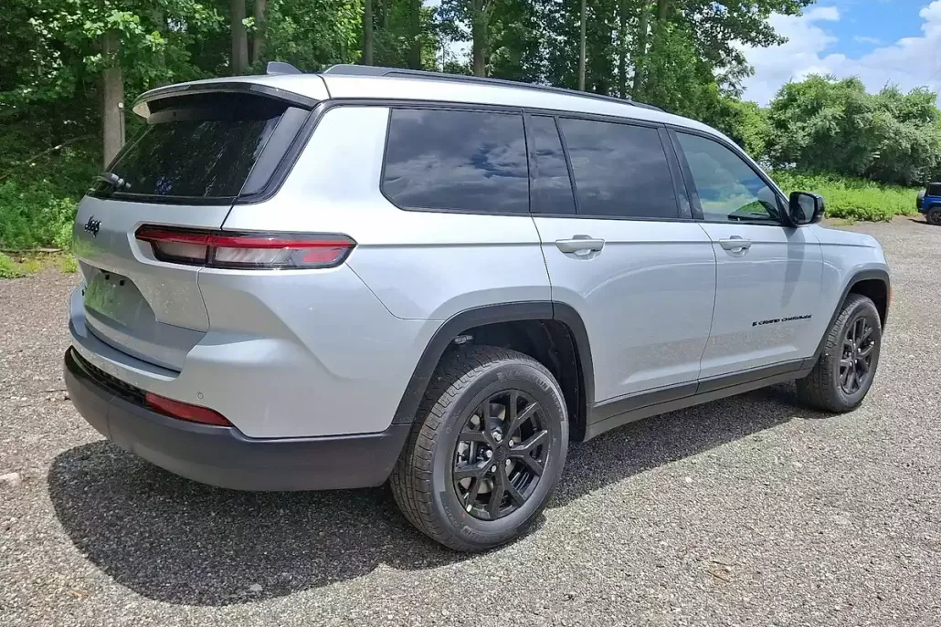 2025 Jeep Grand Cherokee Altitude X photo 1