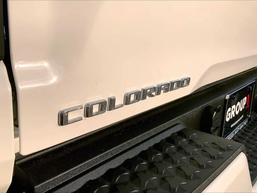 2023 Chevrolet Colorado LT photo 29