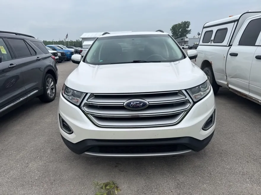 2016 Ford Edge SEL photo 1