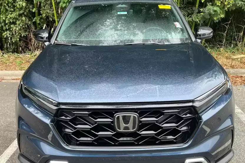 2023 Honda CR-V Hybrid Sport Touring photo 1