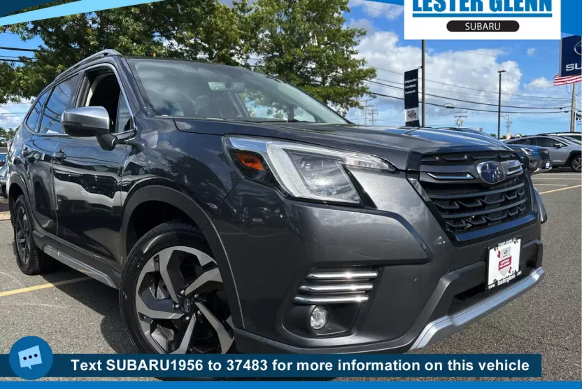 2023 Subaru Forester Touring photo 1