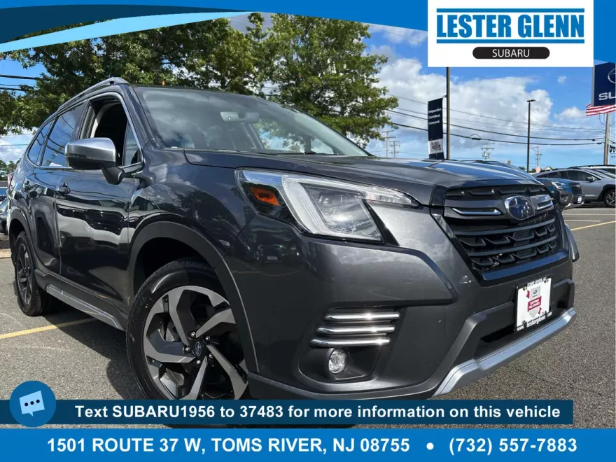 2023 Subaru Forester Touring photo 1