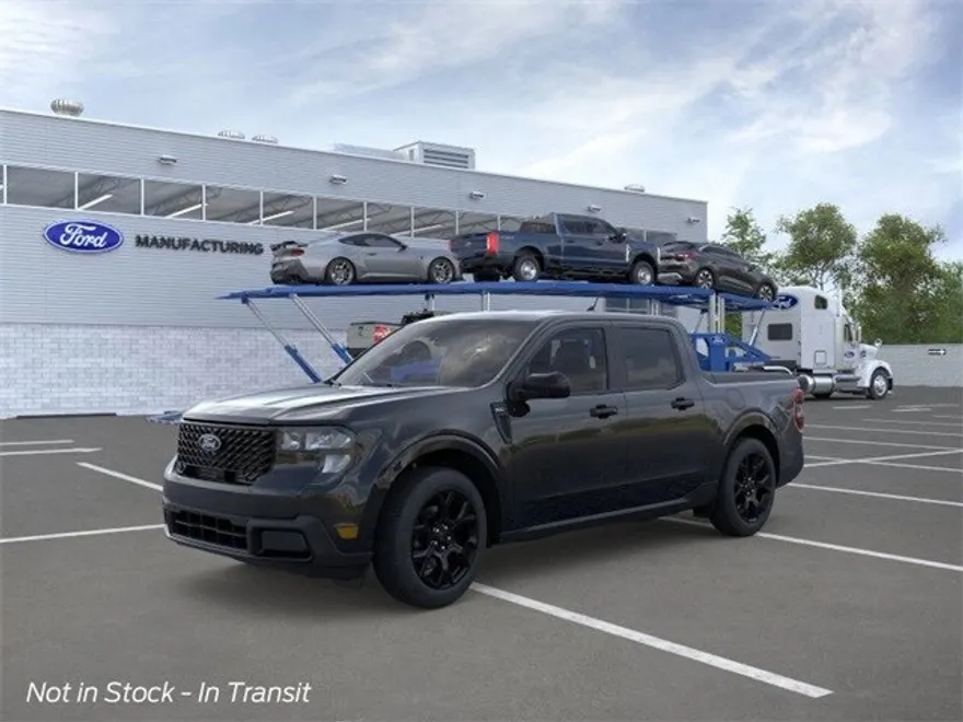 2025 Ford Maverick XLT photo 1