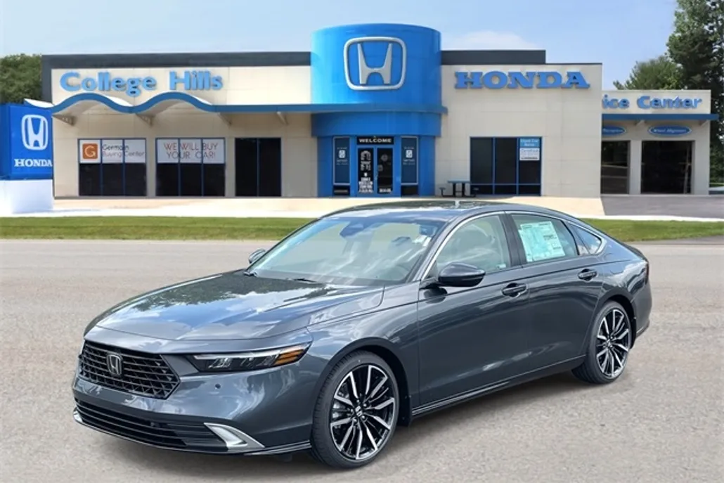 2025 Honda Accord Hybrid Touring photo 1