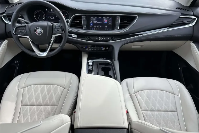 2022 Buick Enclave Avenir photo 1