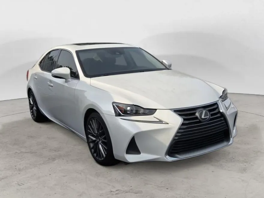 2017 Lexus IS 200t photo 1