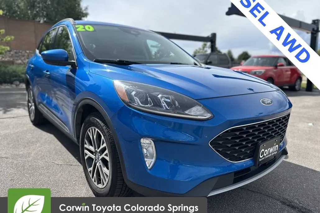 2020 Ford Escape SEL photo 1