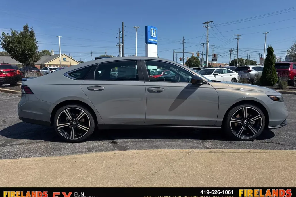 2025 Honda Accord Hybrid Sport photo 1