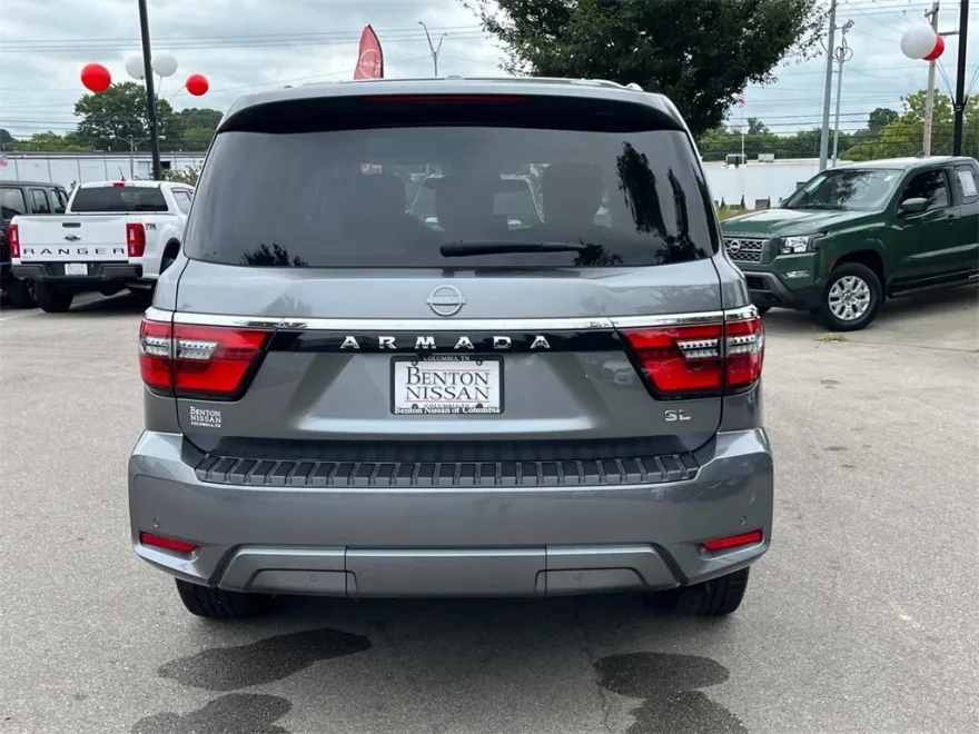 2024 Nissan Armada SL photo 1