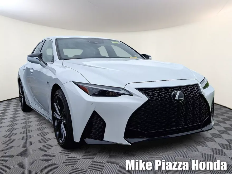2023 Lexus IS 350 F SPORT photo 1