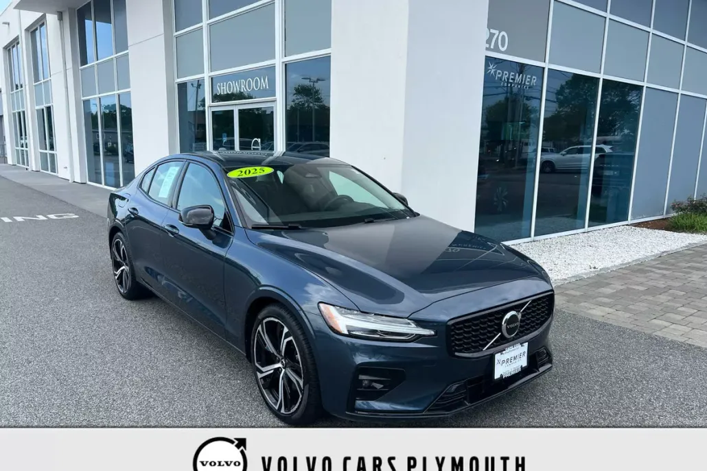 2025 Volvo S60 B5 Core photo 1