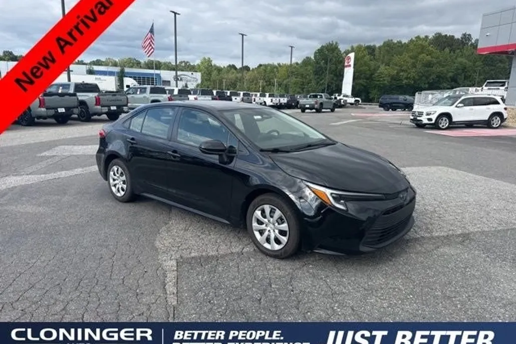 2023 Toyota Corolla Hybrid LE photo 1