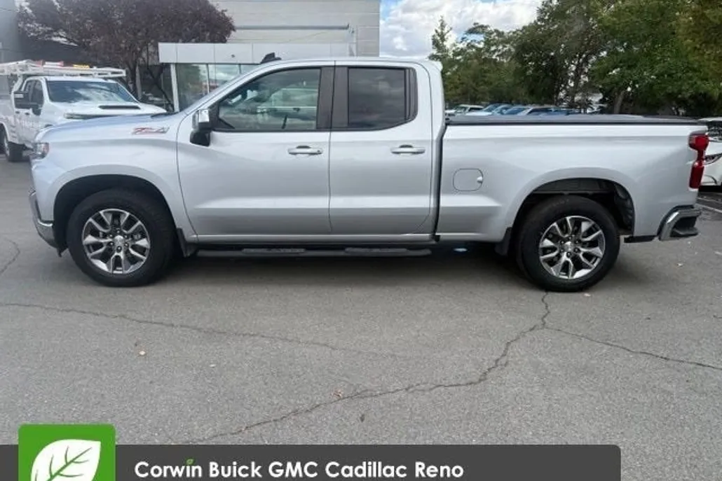 2020 Chevrolet Silverado 1500 LT photo 1