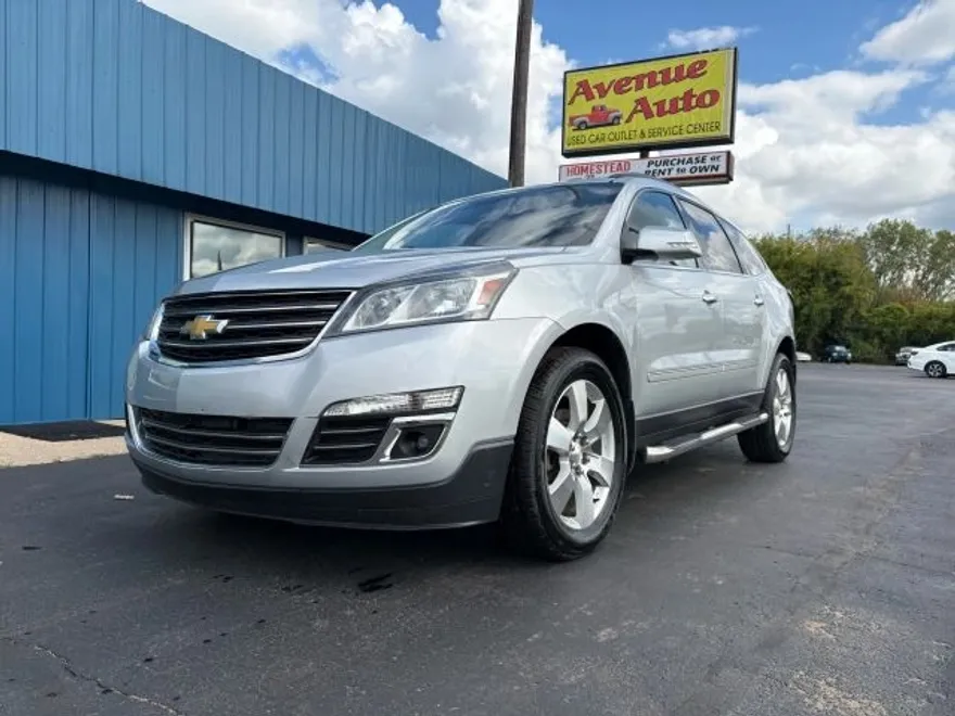 2015 Chevrolet Traverse LTZ photo 1