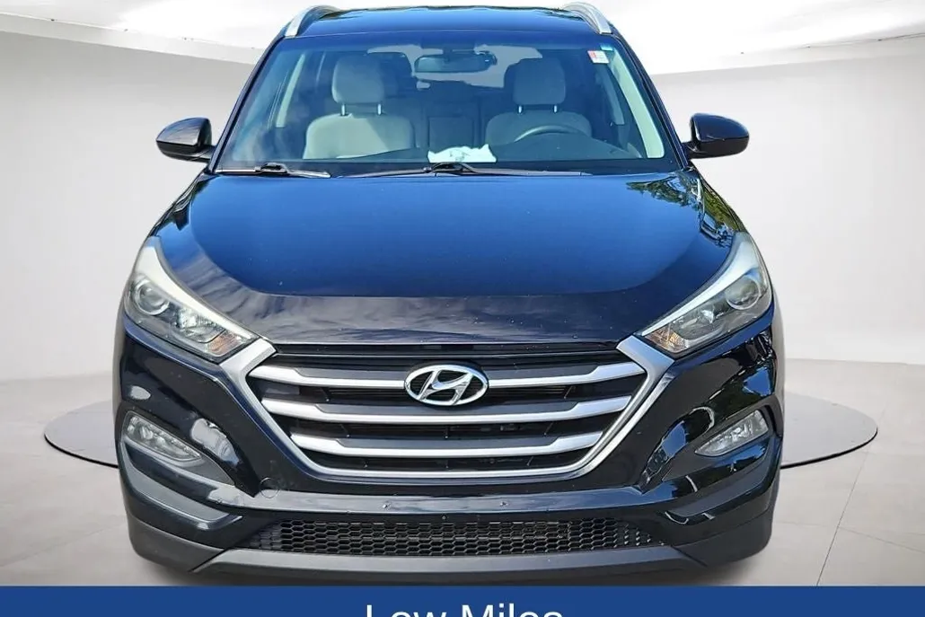 2017 Hyundai Tucson SE photo 1
