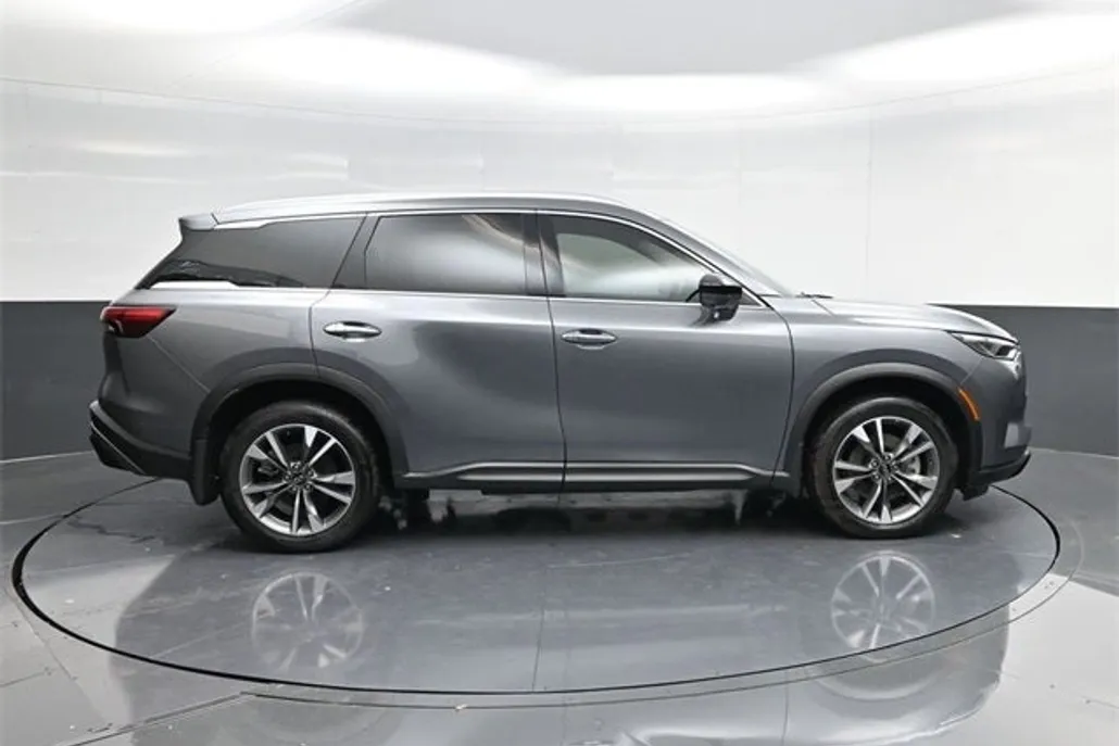 2025 Infiniti QX60 Luxe photo 1