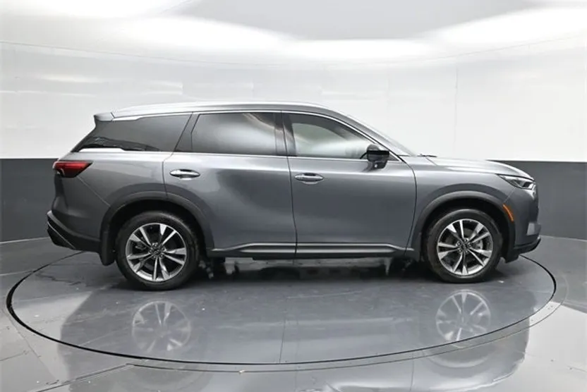 2025 Infiniti QX60 Luxe photo 1
