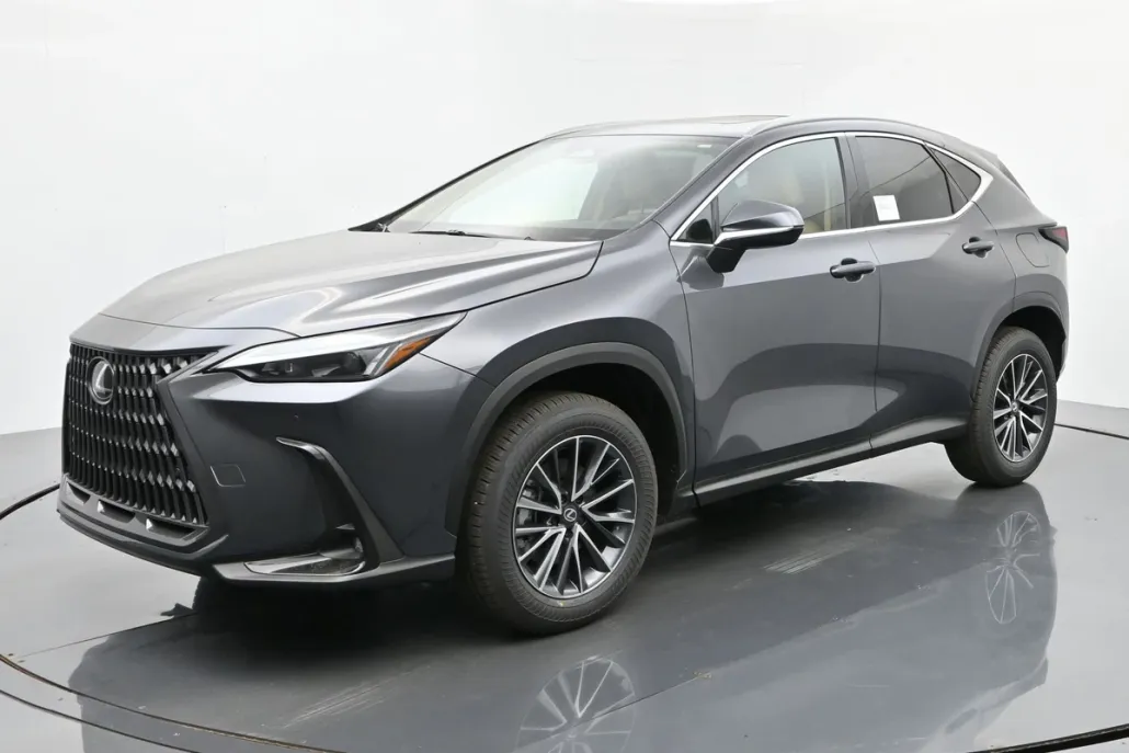 2026 Lexus NX 350 Premium photo 1