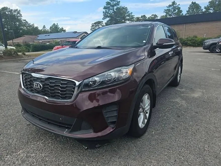 2019 Kia Sorento LX photo 1
