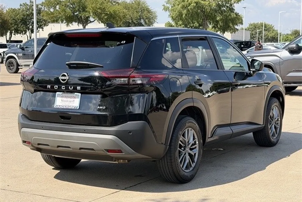 2023 Nissan Rogue S photo 1