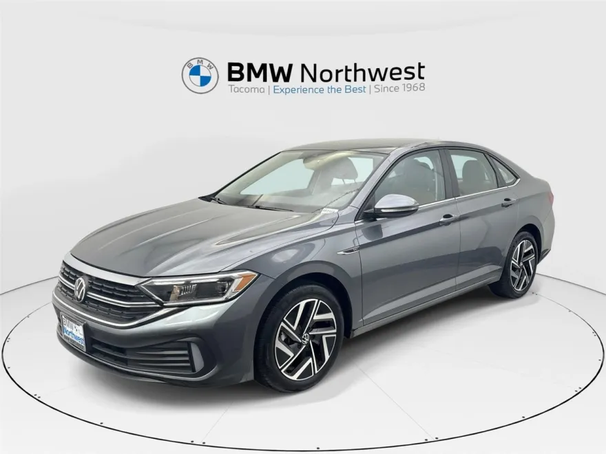 2023 Volkswagen Jetta SEL photo 1