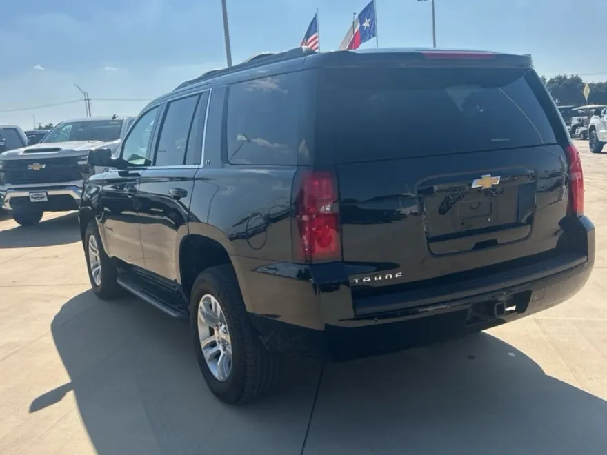 2019 Chevrolet Tahoe LT photo 1
