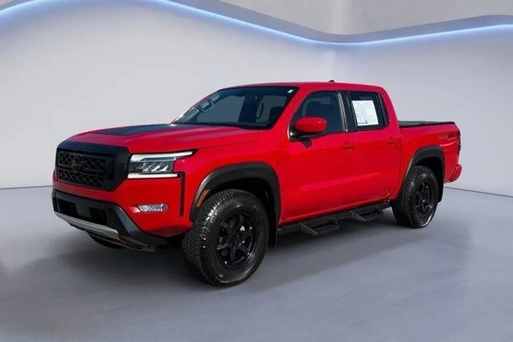 2022 Nissan Frontier Crew Cab PRO-4X photo 1